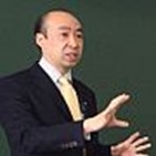 山田哲靖 教授