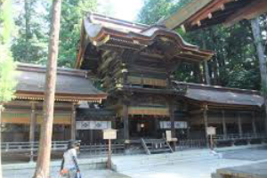 Suwa Taisha Shrine